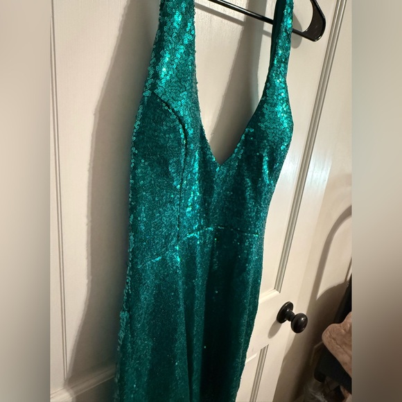 Sparkling Teal Halter Mini Dress - Picture 2 of 9